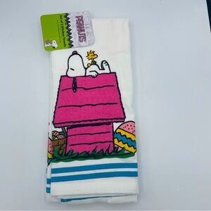 Peanuts Easter Kitchen Towels Set of 2 NWT